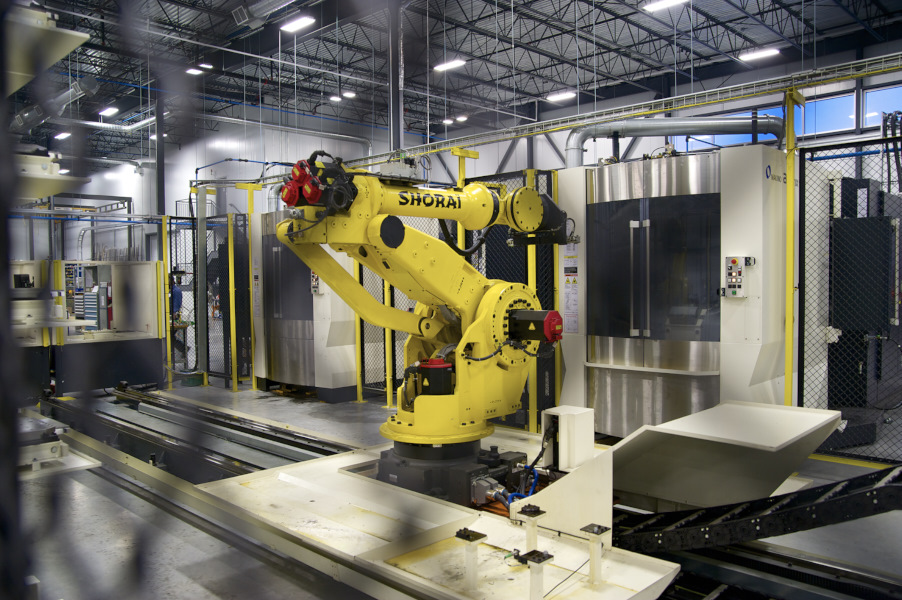 Photo d'un robot en usine
